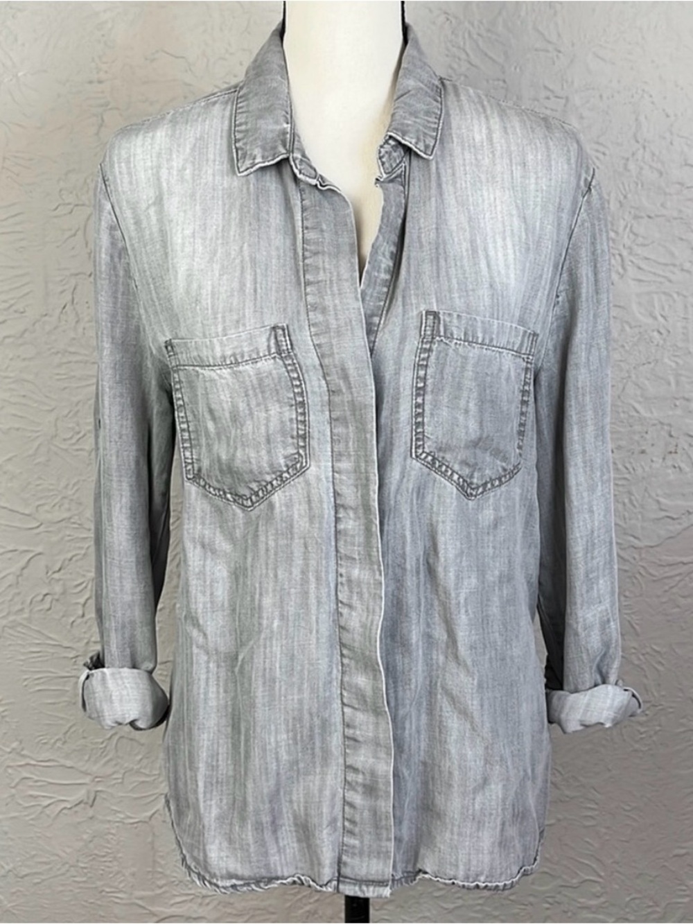Anthropologie Cloth & Stone Tencel Button Down Shirt - Grey, Medium